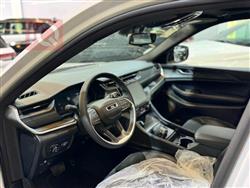 جیپ گراند شیرۆکی